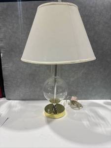 lot 4005 image: Another Glass and Brass 27 inches tall with shade