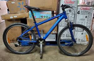lot 39721 image: Ghost SE 1200, Hardtail Mountain Bike. Pedals Rotate but Rear Wheel Does Not. TIRES Flat, Special Pump Needed. - Retail $300