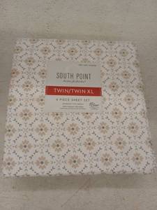 lot 12820 image: South Point Home Fashions TwinTwin XL 4 Piece Microfiber Sheet Set