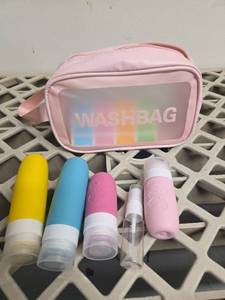 lot 2158 image: Reusable Travel Bag and Containers - Retail $0