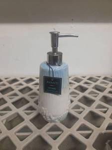 lot 2271 image: Acellegic 16 oz Glass Soap Dispenser for Bathroom Beach Decor - Retail $18