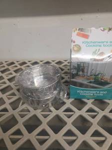 lot 2275 image: Kitchenware and Cooking Tools Stainless Steel Bowls  - Retail $0