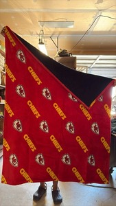 lot 21 image: Kansas City Chiefs Blanket Throw Red NFL Logo Pattern