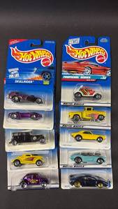 lot 25 image: Hot Wheels Mattel Die-Cast Metal Cars Lot of 10