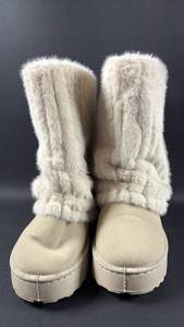 lot 71 image: Pair of Faux Fur Boots Euro Size 40