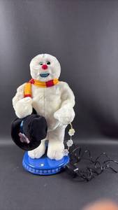lot 79 image: Animated Frosty Figure with Top Hat and Scarf Approximately 18 Inches Tall