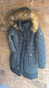 lot 206 image: Like New Guess Coat