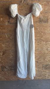 lot 223 image: NEW WITH TAGSNAME BRAND Womens ClothesWrinkled From Storage BUT Clean