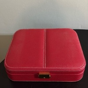 lot 840 image: Red Faux Pebble Leather Jewelry Box with Multiple Compartments and Locking Clasp