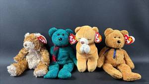 lot 152 image: Ty Beanie Babies Plush Bears Collection Lot of 4
