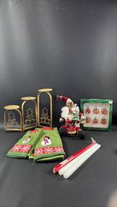 lot 164 image: Christmas Bundle