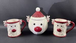 lot 174 image: Holiday Cottage Reindeer Design Ceramic Mugs and Airtight Cookie Jar