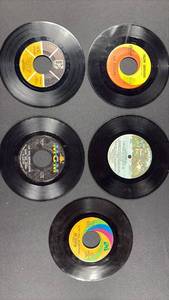 lot 194 image: Lot of 5 Vinyl 45 RPM Records The Beatles, The Doors, Sam the Sham