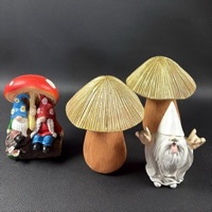 lot 410 image: Gnome and Mushroom Yard Decor Bundle