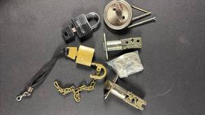 lot 414 image: Hot Find Vintage US Padlock and Deadbolt parts