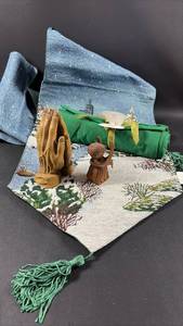 lot 417 image: Tapestry Table Runner, Napkins and Vintage Carved Praying Hands and Angel