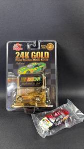 lot 421 image: Racing Champions 24K Gold Plated Precious Metals Series NASCAR Reflections Issue #128 and Hot Wheels Promotional Car #41