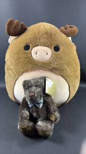 lot 422 image: Dankin Bear and Fuzz A Mallow Moose by Squishmallows