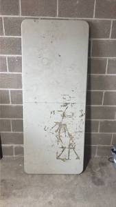 lot 511 image: 6 Foot Plastic Folding Table