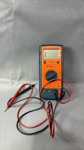 lot 531 image: CIE Digital Multimeter True RMS 9006 Powers Up, looks fairly new.