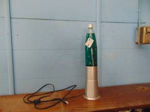 lot 3024 image: Lava Lamp - 1
