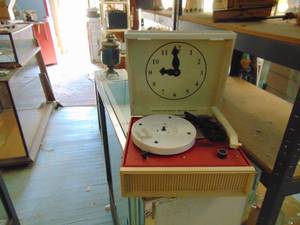 lot 3049 image: Vintage Clock-o Graph Turntable