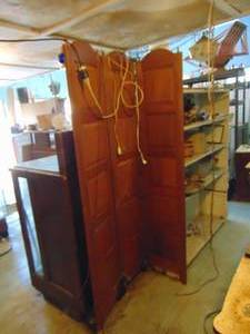 lot 3055 image: Wooden Room Divider