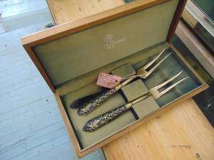 lot 3067 image: Enamel and Brass Serving Forks 
