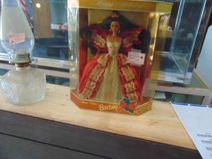 lot 3076 image: Vintage Barbie - NIB