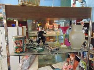lot 3081 image: Contents of Shelf - Clown Figurine