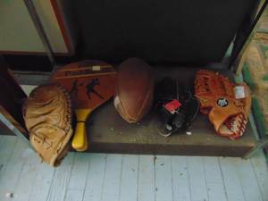 lot 3084 image: Selection of Sporting Goods