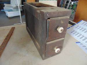 lot 3963 image: 2 drawer sewing machine drawers