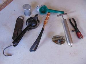 lot 3984 image: Odds and ends