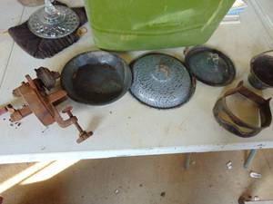 lot 3115 image: Enamelware Pieces and more