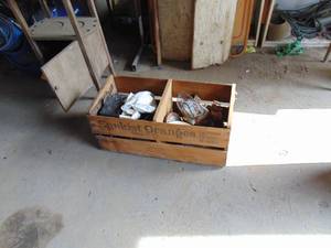 lot 3163 image: Wooden Crate with Contents - Sunkist