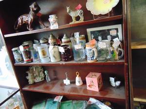 lot 3190 image: Contents of 2 Shelves - Steins and Below