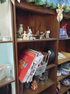 lot 3195 image: Contents of Shelving unit- Records