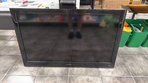 lot 10 image: 40 Hitachi Flat Panel Television with Dolby Digital