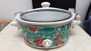 lot 60 image: Hamilton Beach The Pioneer Woman Slow Cooker