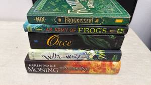lot 74 image: 5 Fantasy Books Frogkisser, Army of Frogs, Once, Willa of the Wood, Feversong