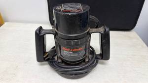 lot 90 image: Black & Decker Router 58 HP TYPE 3