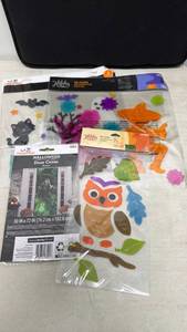 lot 95 image: Gel Clings and Door Cover Lot