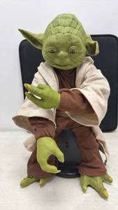 lot 138 image: Star Wars Legendary YODA Jedi Master Interactive Talking Figure (16-inch model) produced by Spin Master