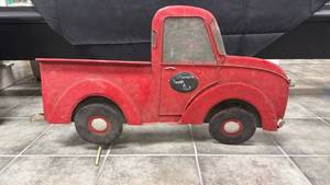 lot 191 image: Metal Truck Sculpture Wall Art w Stand