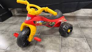 lot 197 image: Fisher-Price Blaze Trike DWF66 Red & Yellow Ride-On Toy