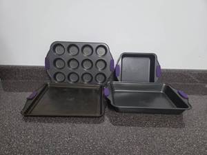 lot 251 image: Chef Bakeware Set 12-Cup Muffin Pan and Rectangular Baking Pans with Purple Handles