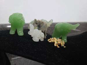 lot 283 image: Tiny Elephant Figurine Lot  Most Approx 1 inch