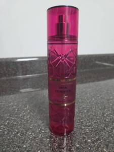 lot 301 image: Bath & Body Works Pink Obsessed Fine Fragrance Mist 8 fl oz
