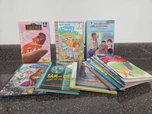 lot 318 image: Childrens Picture Books Lot Titles Disney Arthur Frozen Preschool Professors