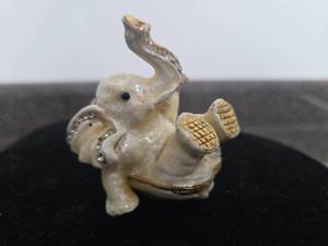 lot 320 image: Elephant Figurine Trinket Box with Rhinestone Accents